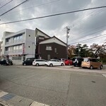 Masuya Shokudou - 建物と駐車場