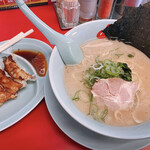 山岡家山形西田店 - 餃子　醤油ラーメン