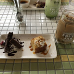 ブロッケン カフェ&フィールド - 