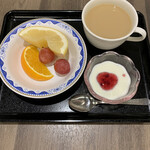 Kafe Ando Dainingu Shefuzu Paretto - R2.11  フルーツ各種・ヨーグルト