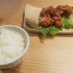 やきとり荒木山 - 伊達鶏の唐揚げ　　唐揚げ定食　900円