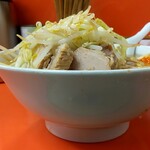 らーめん いごっそう - 豚入りラーメン並、野菜ノーマルの標高。