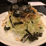 Akadori Sumiyaki Daiyasu - とり皮サラダ