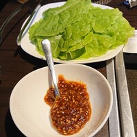 焼肉 じゅん - サンチュ 580円＋税