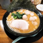 町田商店マックス - ラーメン（醤油）＋うずら