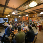飛騨茶屋 寿美久 - 店舗内部
            満席です。