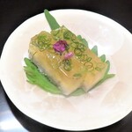 日本料理 とくを - 鯛のすり身と煮凝り