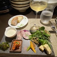 リストランテ リンコントロ - 前菜とフォカッチャ