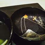 銀座 よし澤 - お椀　甘鯛の松笠焼きのお椀