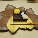 銀座 よし澤 - 甘味　黒胡麻の羊羹　安納芋の月　百合根の兎