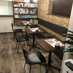 カレーハウス アパッチ - 店内