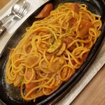 イエロー テント - 鉄板ナポリタン 690円