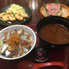 Marusa Suisan - 根室サンマ丼1320円。(サンマ丼、味噌汁、漬物)