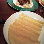 龍天楼 - 牛肉の細切り甘味噌炒めクレープ包み