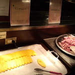 Warudo Kicchin - 【朝食】オムレツ･ベーコンコーナーの様子。