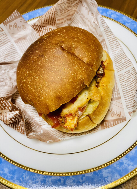 100円パンのパンジロー 新長田店 新長田 パン 食べログ