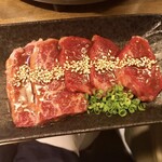 焼肉 ホルモン やまけん - 上カルビとロース