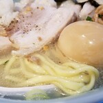 塩そば専門店 桑ばら - 牛ホルモンとアサリ出汁の塩そば