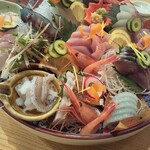 かもめ食堂 - 刺し身の盛合せ