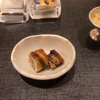 炭火割烹 庵 - 焼立ての穴子の牛蒡巻