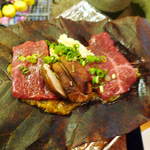 渓山亭 - 囲炉裏 朴葉焼き牛肉 （投稿：'12/07/26）