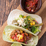 MUCHO MODERN MEXICANO - Tacos