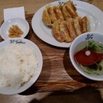 Rengeshokudou Toushuu - ﾗﾝﾁ W餃子定食