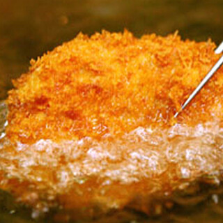 [Our specialties] Fresh meat, raw bread crumbs, natural salt, oil, domestic rice