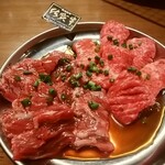 炭火焼肉 牛牛 - 和牛ハラミ、佐賀牛赤身カルビ