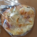 パセオカフェ - オニオンパン