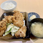 taishuusakabakuracchi - 鶏の唐揚げ5個定食730円