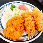 新次亭 - カキフライ､ミックスフライ定食(カキフライ×２。あじフライ｡ヒレカツ大｡)