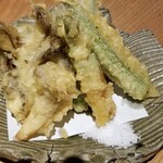 Iseebi Soba Kiyomasa - 秋野菜の天婦羅盛り合わせ(1280円)