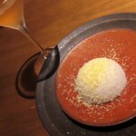 杏ダイニング - 私のデザート "スノーボール"；苺のムースをマシュマロ生地で包んである．フワフワじゅんわり甘い．