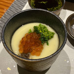 鮨匠 のむら - 茶碗蒸し、鮃&障泥烏賊(アオリイカ)&紅はるか(薩摩芋)&餅入り、菜の花&解し筋子載せ