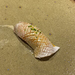 鮨匠 のむら - 縞鯵のハラミ(鹿児島県開聞岳沖産、1.9kg、2日寝かせ)