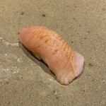 鮨匠 のむら - 歯鰹の腹身(鹿児島県開聞岳沖産、2.7kg、朝〆)なめこと榎茸、豆腐&山芋のお味噌汁