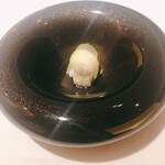 ベージュ アラン・デュカス 東京 - 和梨と洋梨のアイスクリーム