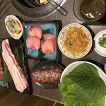 Yakiniku Moton - 