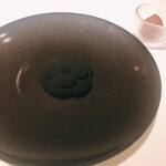 ベージュ アラン・デュカス 東京 - カメリア