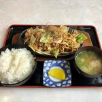 とり道楽 - 焼きそば定食　６５０円（税別）