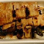 ハセガワストア ベイエリア店 - 焼き鳥弁当の中身。
                                これぞ昔食べた弁当！