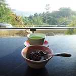 島別荘 悠月 - ウエルカムティー：お茶、抹茶ゼリー・小豆がけ
