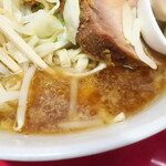 ラーメン二郎 - スープ