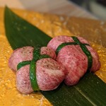 キンキン麦酒とプリッと小腸 近江牛畜産すだく - 