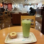 ドトールコーヒーショップ - 商品と店内光景。