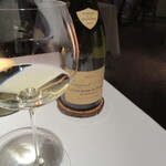 AZUR et MASA UEKI - DOMAINE DE LA VOUGERAIE　VOUGEOT 1er Cru LE CLOS BLANC DE VOUGEOT MONOPOLE 2017