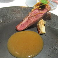 AZUR et MASA UEKI - 情熱の赴くままに　シャラン鴨、筍芋、黒ニンニク　UP