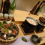 Hatsue Dainingu - 花籠膳＋釜飯　絵面が旅気分…