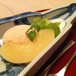 庭園の宿 石亭 - デザート（桃・紅茶のｱｲｽの下は杏仁豆腐）